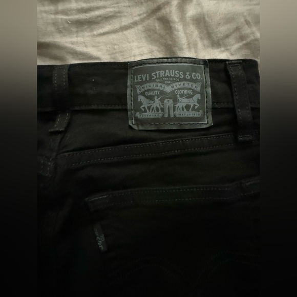 Levi’s 724 high rise straight black jeans, size 27 x 28 - Picture 4 of 5